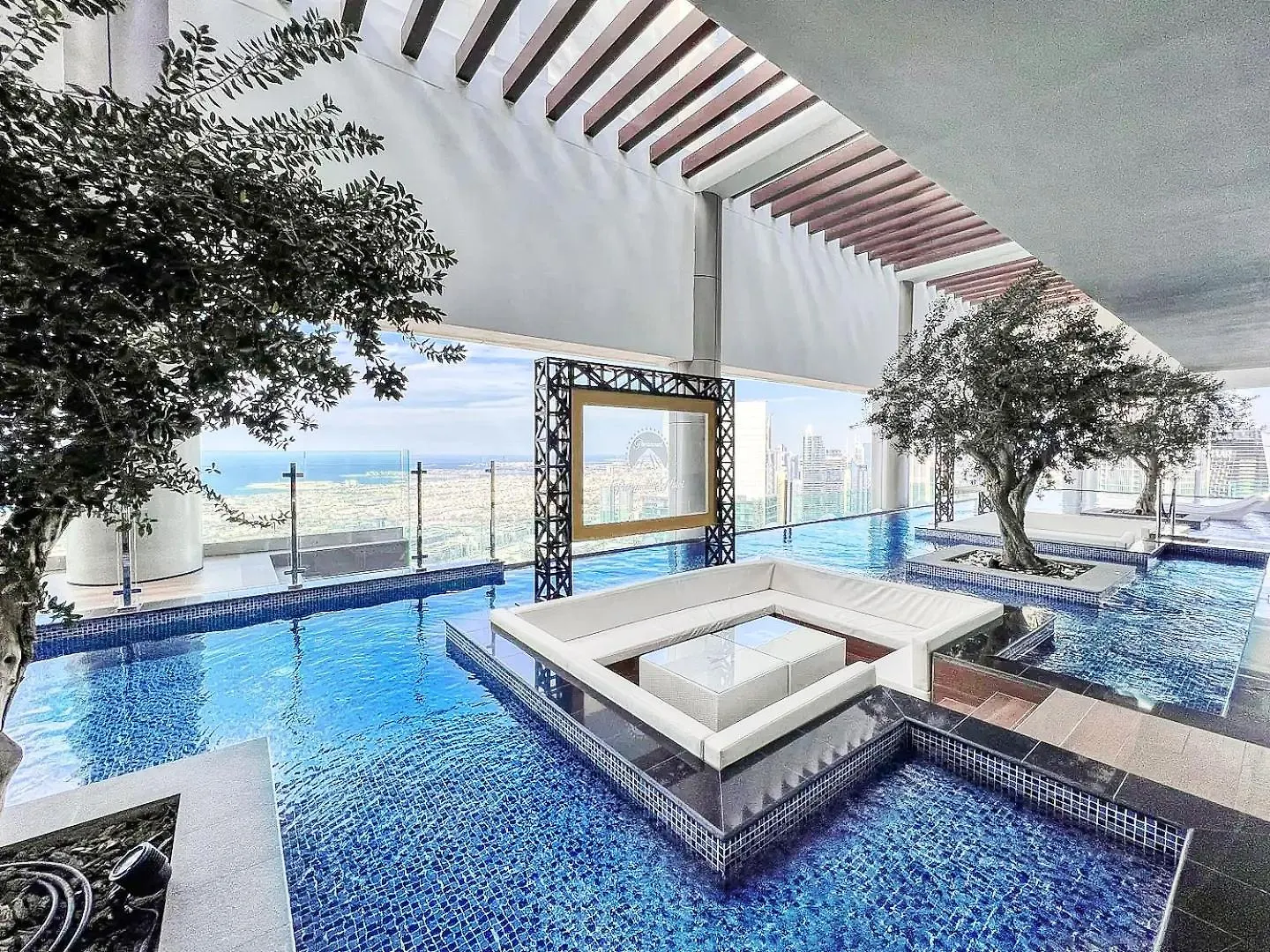 Apartmán Sky Infinity Pool, Burj Khalifa Views Dubaj